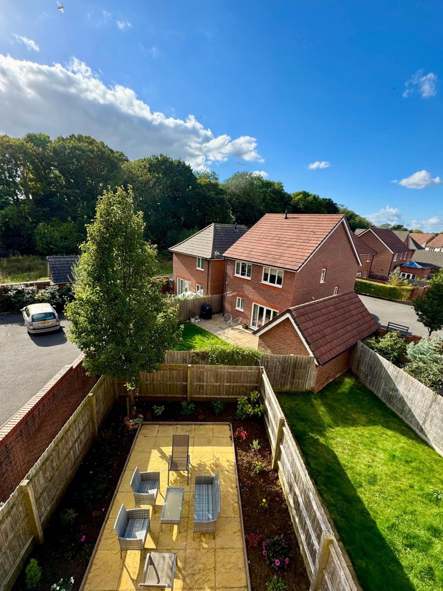 Large Double Room & Private Ensuite Bathroom, Badbury Park, Swindon, Near Great Western Hospital Exterior photo
